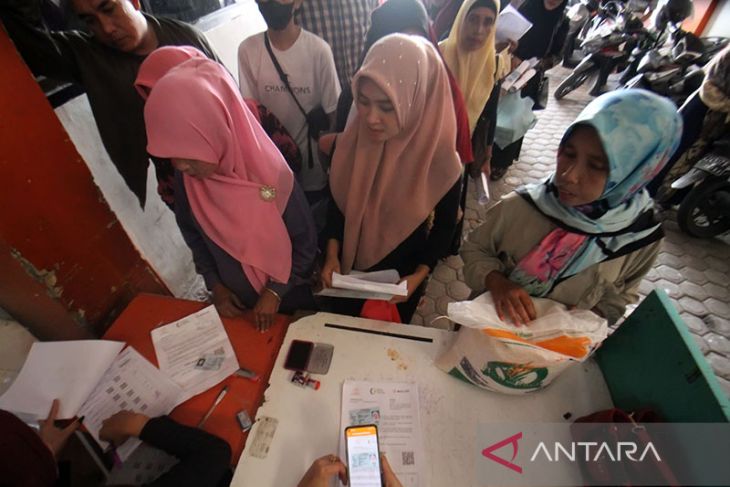 FOTO - Penyaluran Cadangan Beras Pemerintah