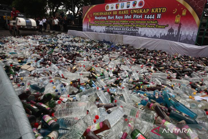 Pemusnahan hasil Operasi Pekat Ramadhan Jatim