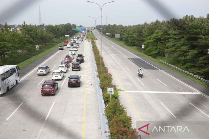 Penerapan sistem satu arah tol Cipali 