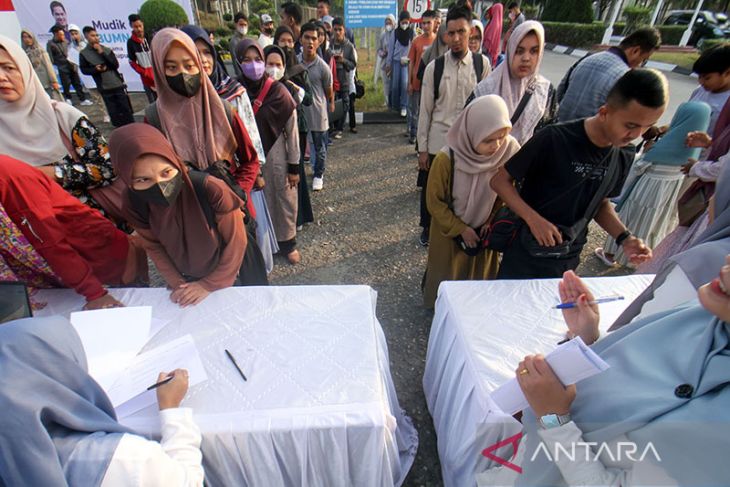 FOTO - Mudik Gratis BUMN Pupuk Iskandar Muda