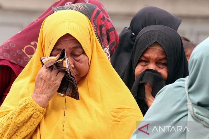 FOTO - Aksi mengenang 24 tahun tragedi Simpang KAA