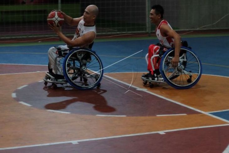 Pelatnas basket kursi roda di Solo Baru