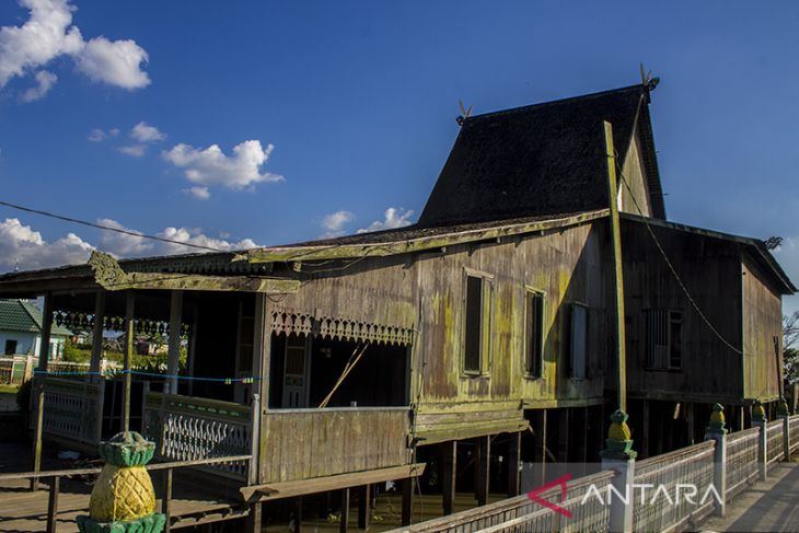 Situs Geopark Meratus Rumah Adat Banjar