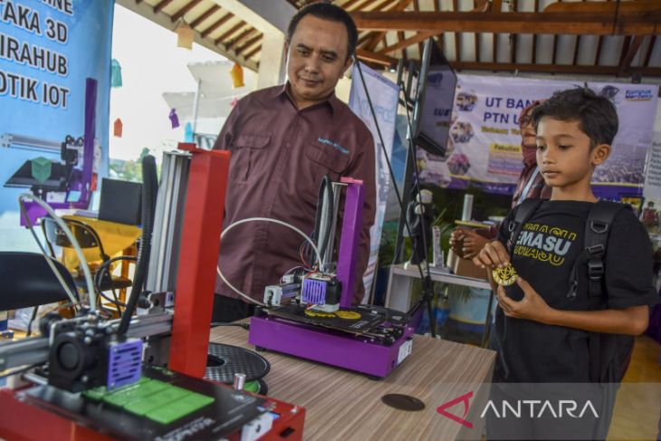 Expo pendidikan sains dan teknologi