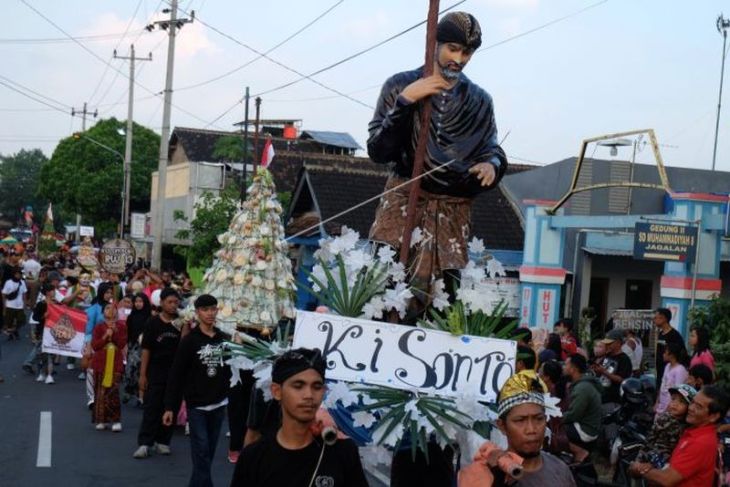 Kirab budaya Hajat Ageng Jagalan