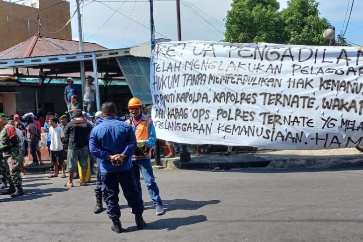 PN eksekusi  sembilan rumah di kawasan Kalumpang Ternate