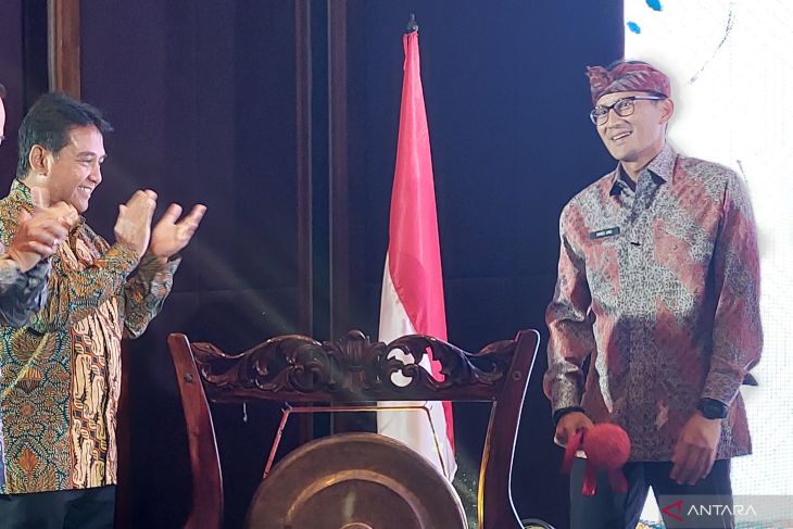 Minister sets tourism foreign exchange target of US$10 bln