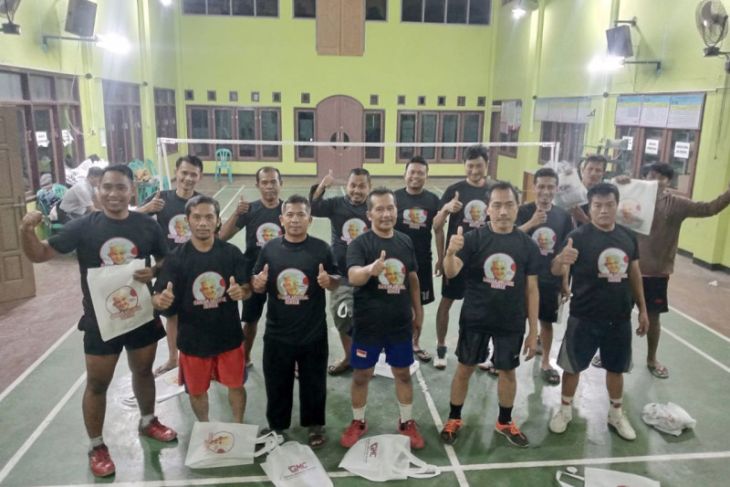 Ajak lebih produktif, Ganjar Milenial Center Jateng gelar lomba bulutangkis