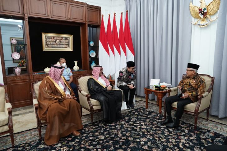 VP, Saudi Ambassador discuss Arab League, bilateral partnership