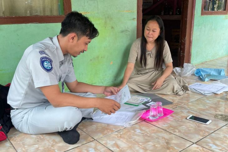 Jasa Raharja Tangerang serahkan santunan meninggal dunia di Jalan Arya Wangsangkarya Tigaraksa Kab. Tangerang