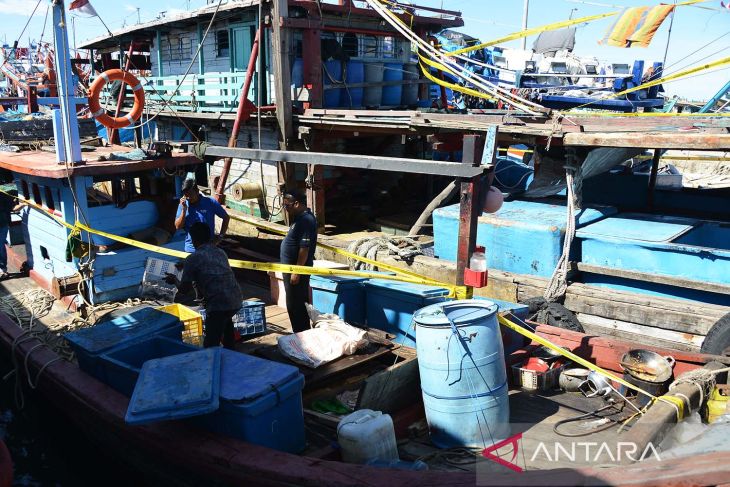 FOTO - Penangkapan kapal trawl di Aceh