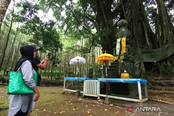 Wisata Simbol Toleransi Beragama Antaboga