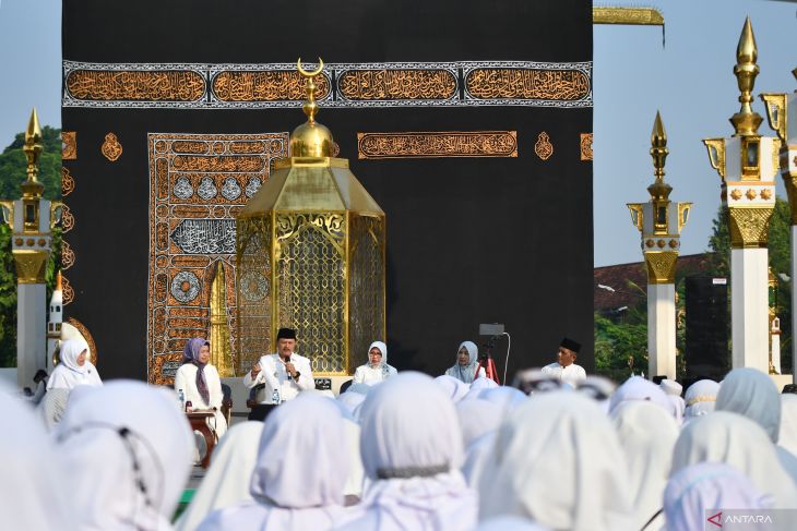 Gema sholawat HUT IGTI-PGRI di Madiun