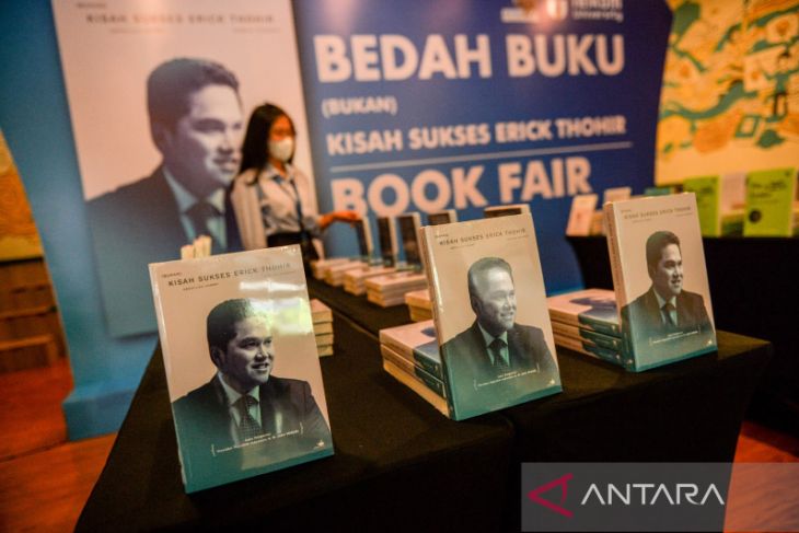 Bedah buku (bukan) kisah sukses Erick Thohir