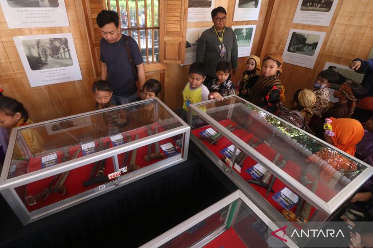 Pameran keris kuno di Kediri