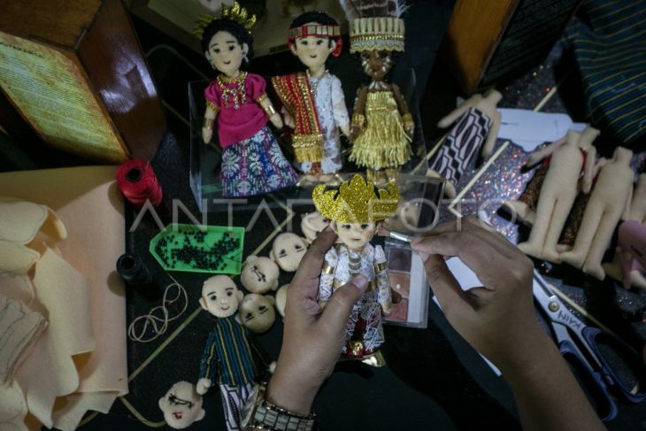 Kerajinan boneka flanel