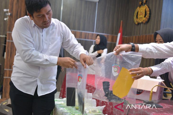 FOTO - Gagalkan peredaran sabu-sabu jaringan international di Aceh