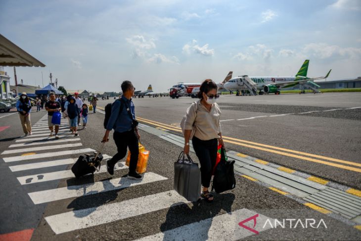 Rencana pemindahan penerbangan di Bandara Husein Sastranegara