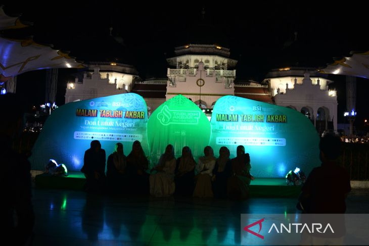 FOTO - Tabaligh akbar dan refleksi syariat islam di Masjid Raya Banda Aceh