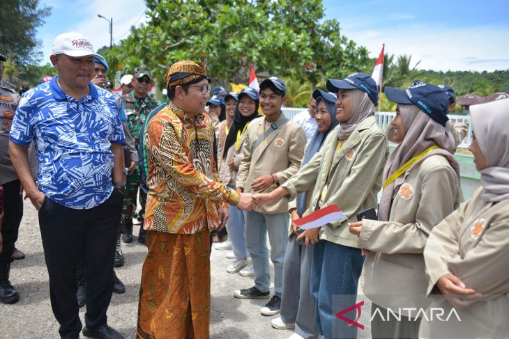 FOTO - Mendes PDTT kunjungi wilayah terluar Pulau Aceh