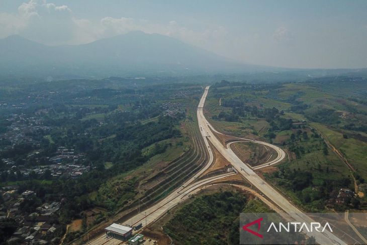 Pengoperasian Jalan Tol Bocimi Seksi II