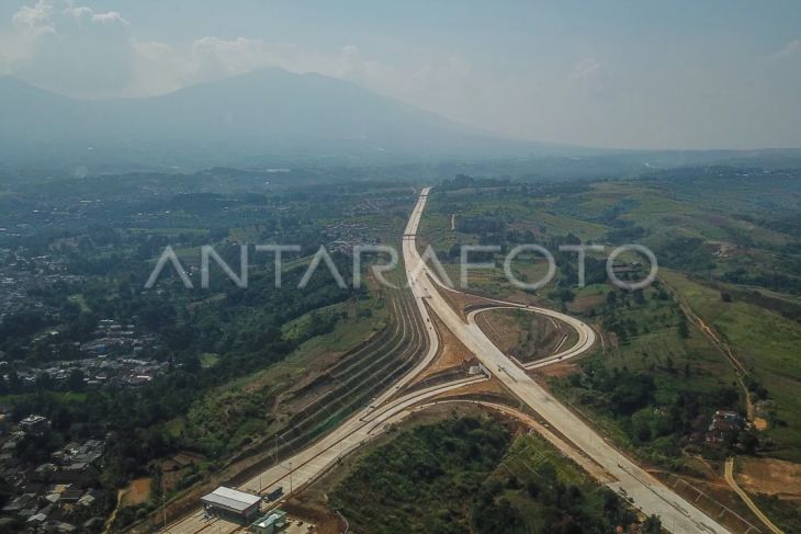 Pengoperasian Jalan Tol Bocimi Seksi II