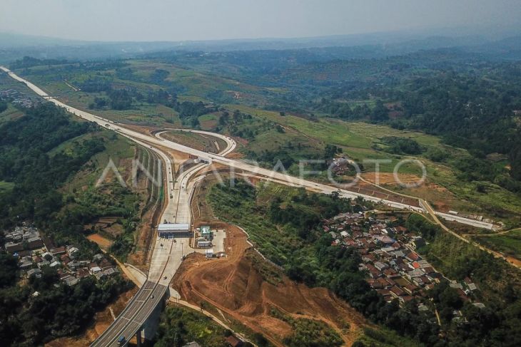 Pengoperasian Jalan Tol Bocimi Seksi II