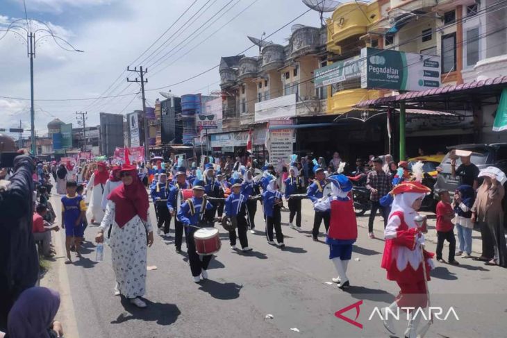 FOTO - Karnaval HUT RI di Aceh Timur