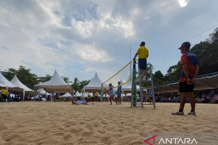 Pertandingan voli pantai Porprov VI Babel 2023