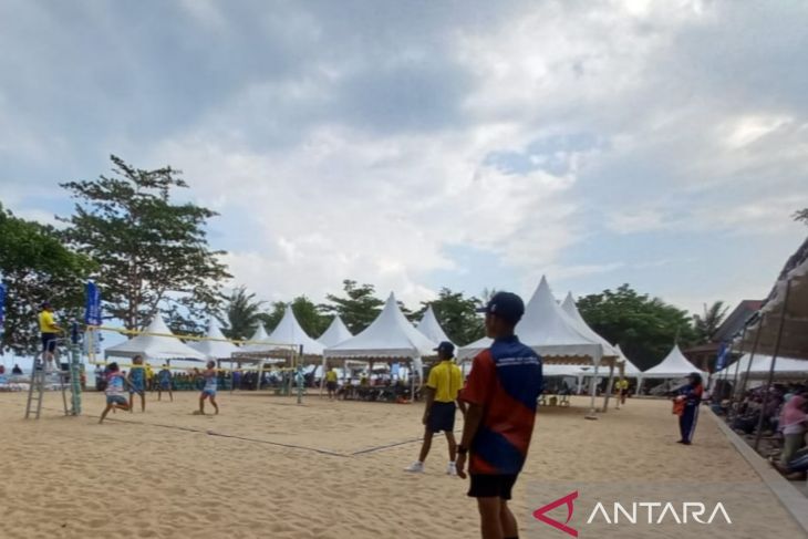 Pertandingan voli pantai Porprov VI Babel 2023