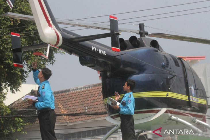 Siswa SMK di Malang mempelajari helikopter