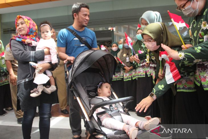 Pemulangan bayi kembar Siam di Malang