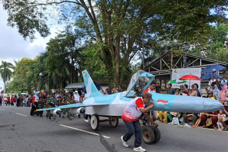 Semarak Pawai Karnaval HUT Ke-78 RI di Pangkalpinang