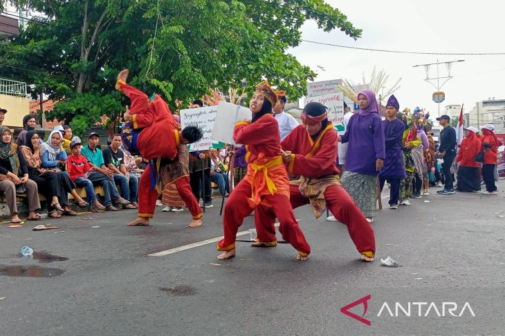 Semarak Pawai Karnaval HUT Ke-78 RI di Pangkalpinang