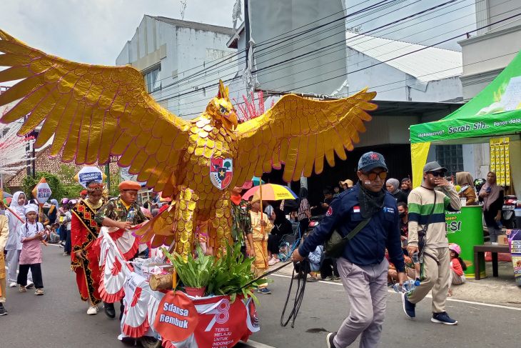 Semarak Pawai Karnaval HUT Ke-78 RI di Pangkalpinang