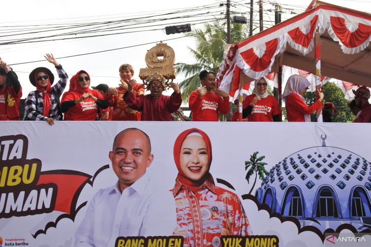 Kendaraan hias meriahkan HUT RI di Pangkalpinang