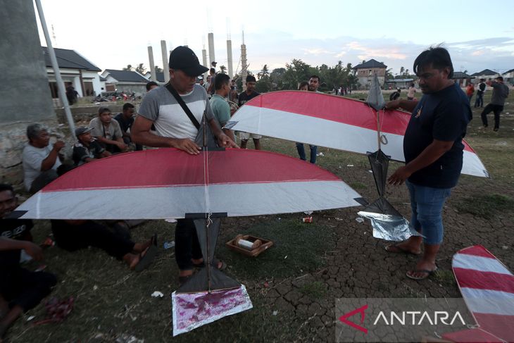 FOTO - Lomba layangan tradisional Aceh