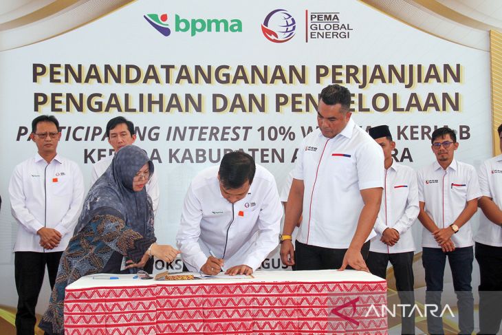 FOTO - PGE Serahkan 10 persen saham migas WK B kepada Pemerintah Aceh Utara