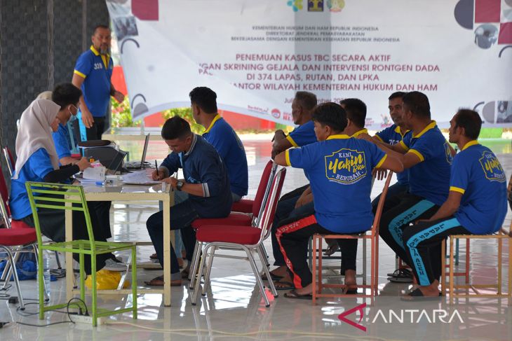 FOTO - Skrining antisipasi TBC di Lapas Aceh