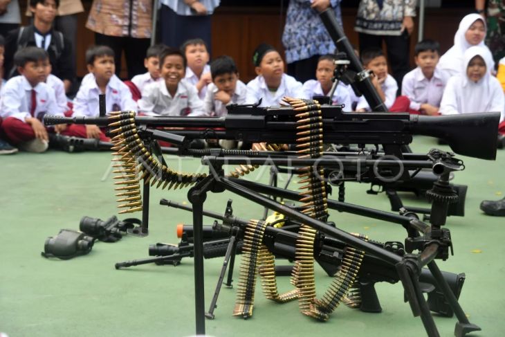 Belajar mengenal persenjataan TNI AD