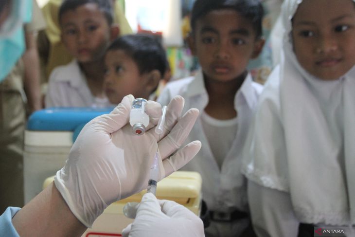 Penanggulangan KLB difteri di Malang