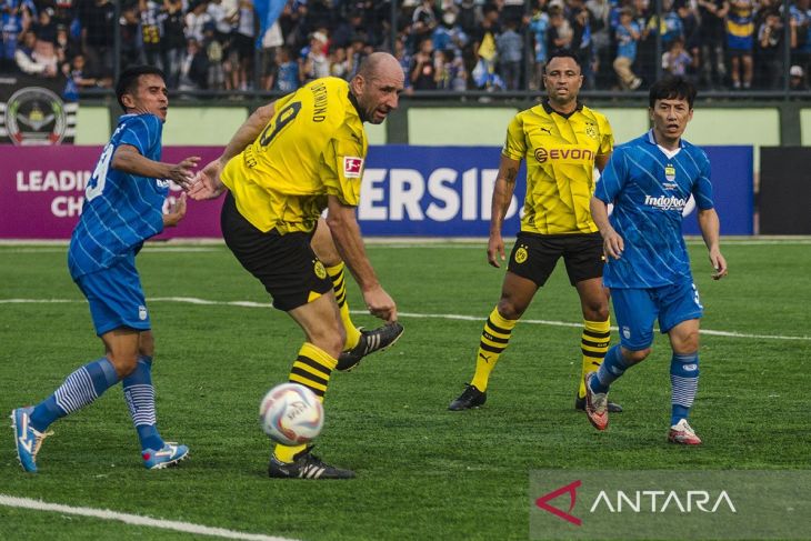 Borussia Dortmund Legend kalahkan Persib All Star