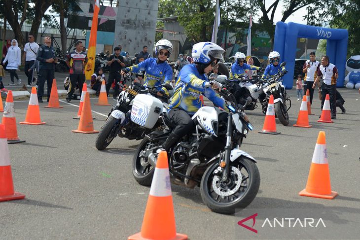 FOTO - Safety ridding HUT lalu lintas di Aceh