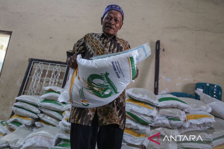 Penyaluran bantuan pangan beras pemerintah tahap II
