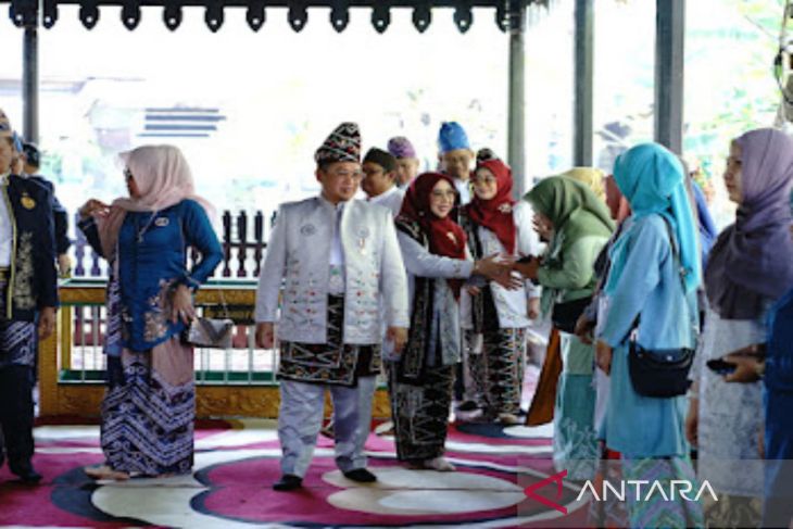 Lensa Foto Harjad ke-497 Kota Banjarmasin: Ziarah Makam Sultan Suriansyah