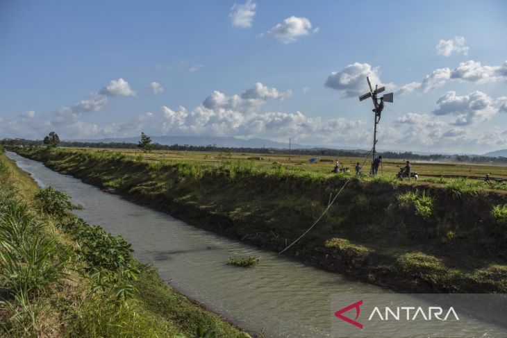 Kincir angin atasi kemarau panjang di Ciamis