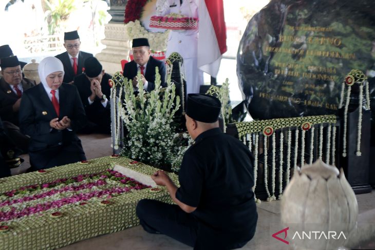 Upacara Ziarah Peringatan HUT ke-78 Jawa Timur