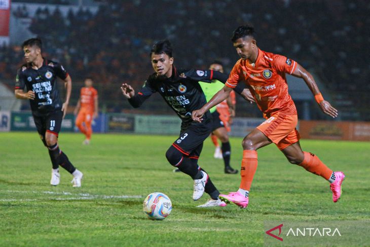 FOTO - Persiraja Banda Aceh Kalahkan Semen Padang 1-0