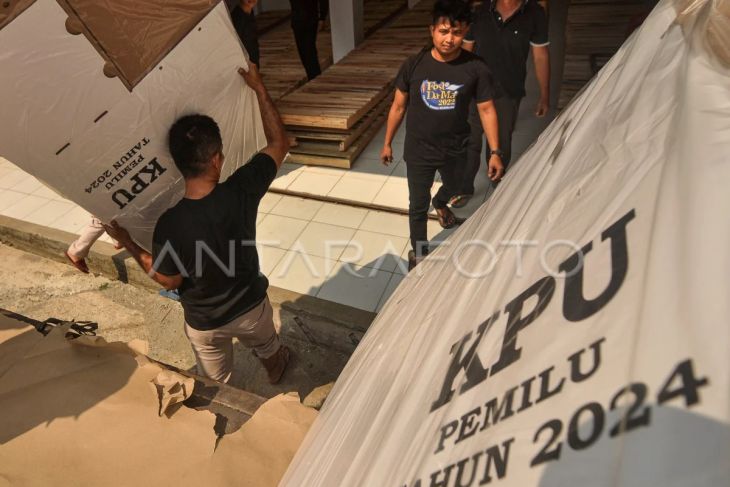 Kotak suara Pemilu 2024 tiba di Bengkulu
