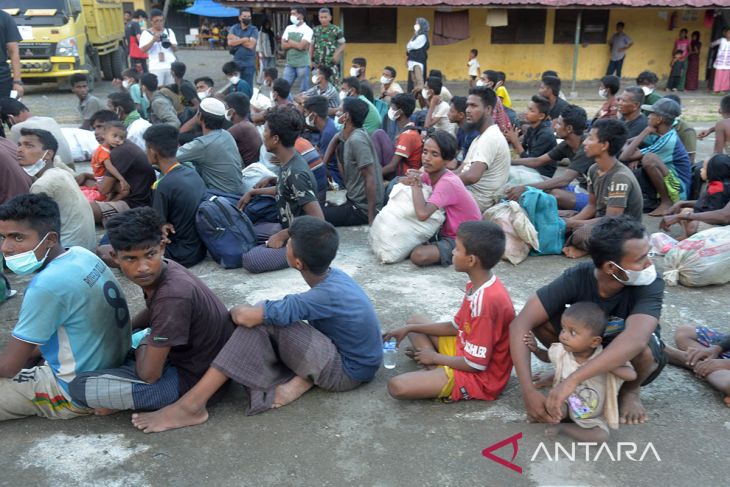 FOTO - Imigran rohingya terdampar di Pidie